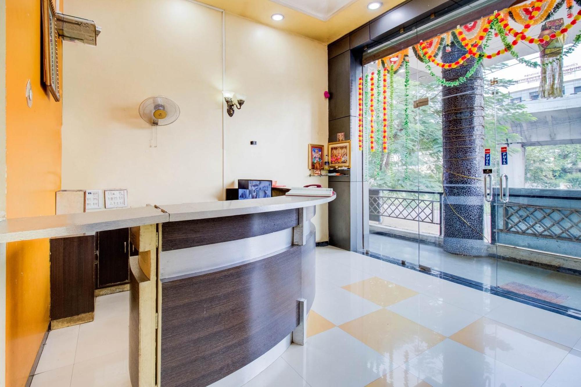 Hotel O Sri Jai Palace Nashik Dış mekan fotoğraf